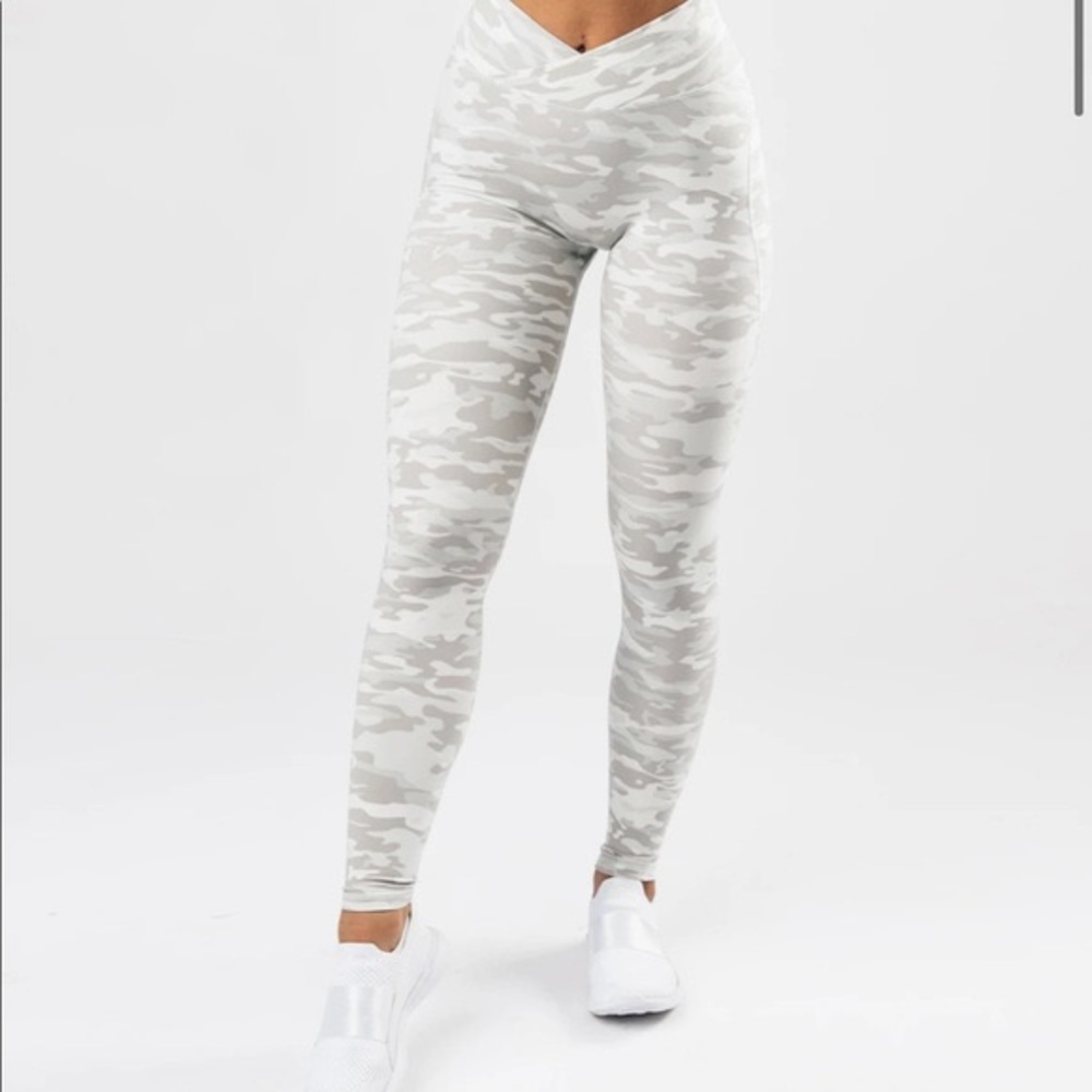 Alphalete surface power white camo leggings